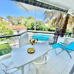 Aquarine Piscine Acces Plage Διαμέρισμα Saint-Raphaël