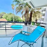 Aquarine Piscine Acces Plage Апартаменты Сен-Рафаэль